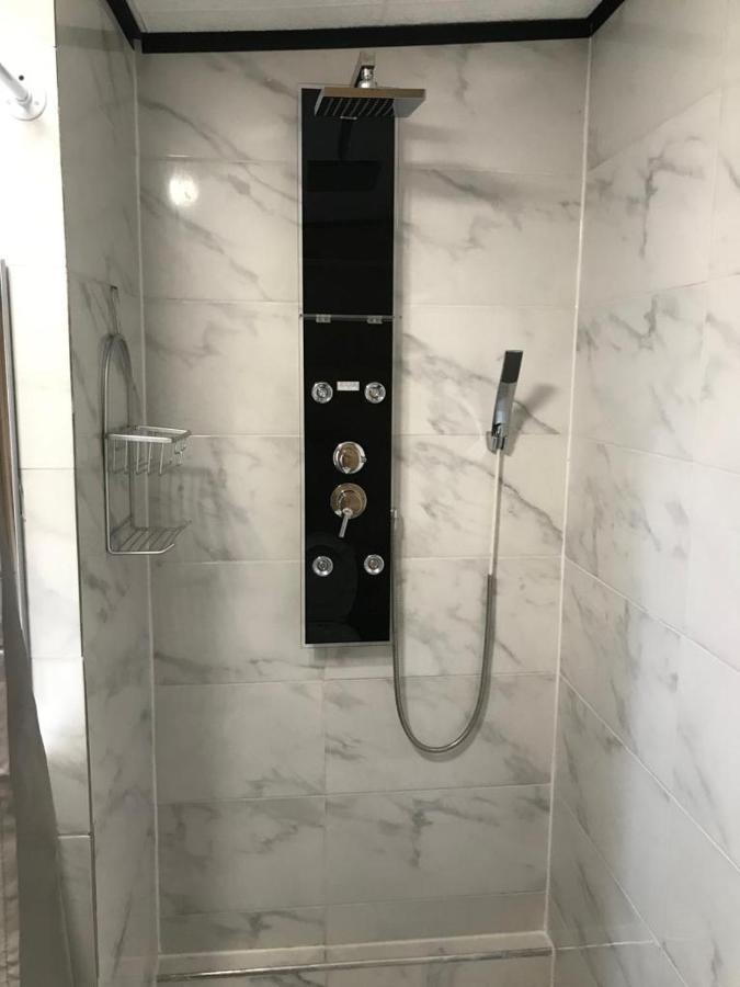 Le Flamboyant Avec Piscine Chauffee 30° Et Jacuzzi Apartment Сен-Андре Екстериор снимка